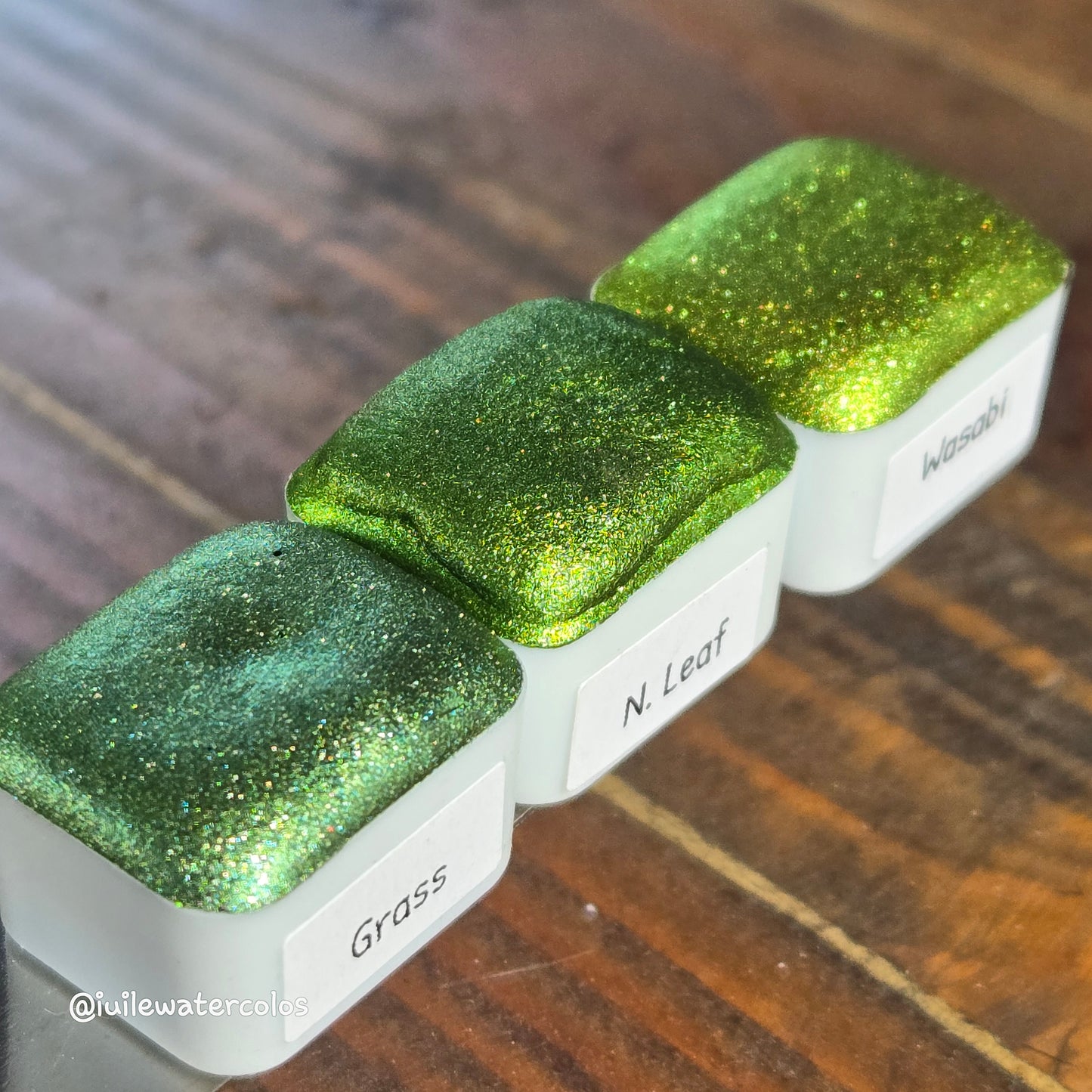 Wasabi Christmas Chrome watercolor paint half pan