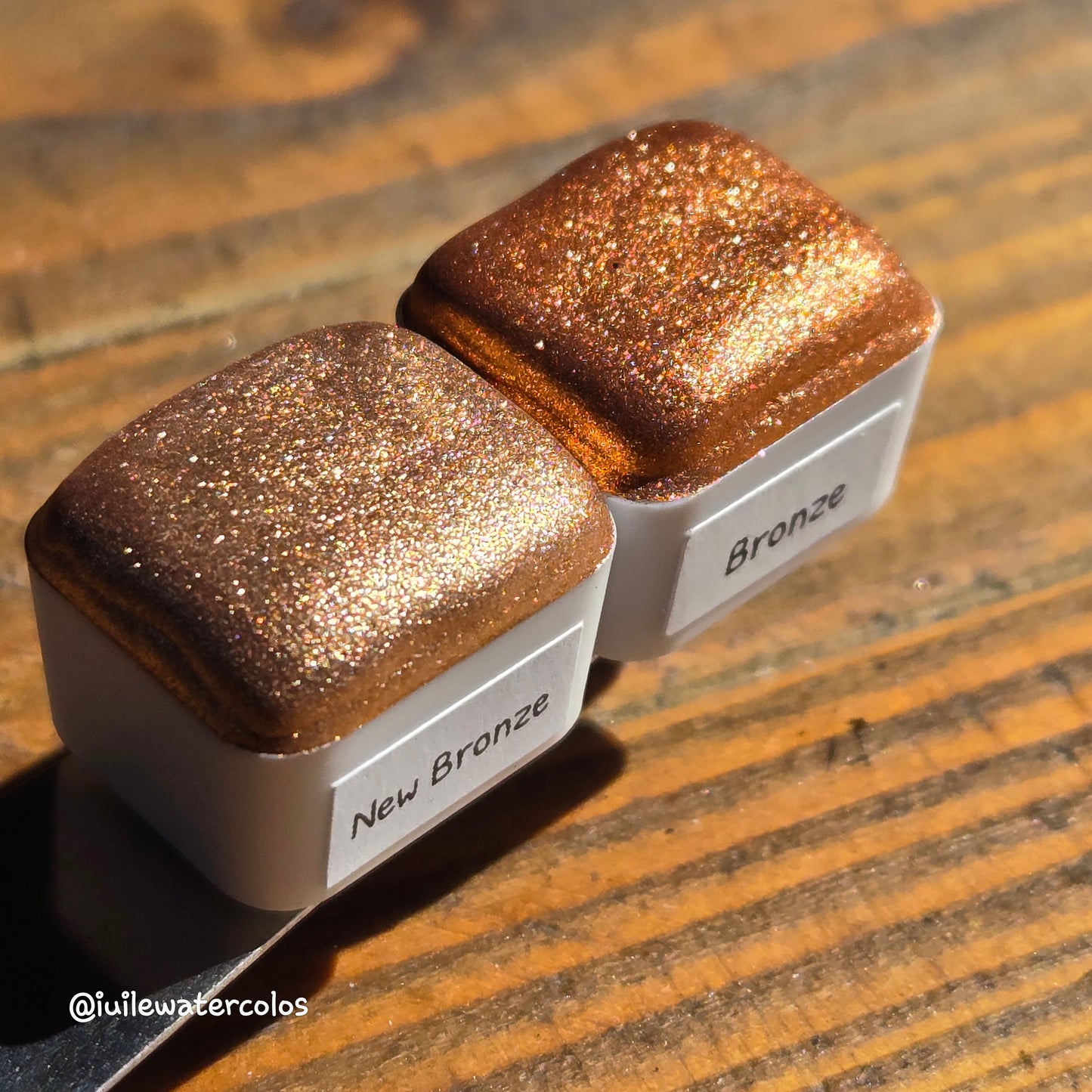 Bronze Christmas Chrome watercolor paint half pan