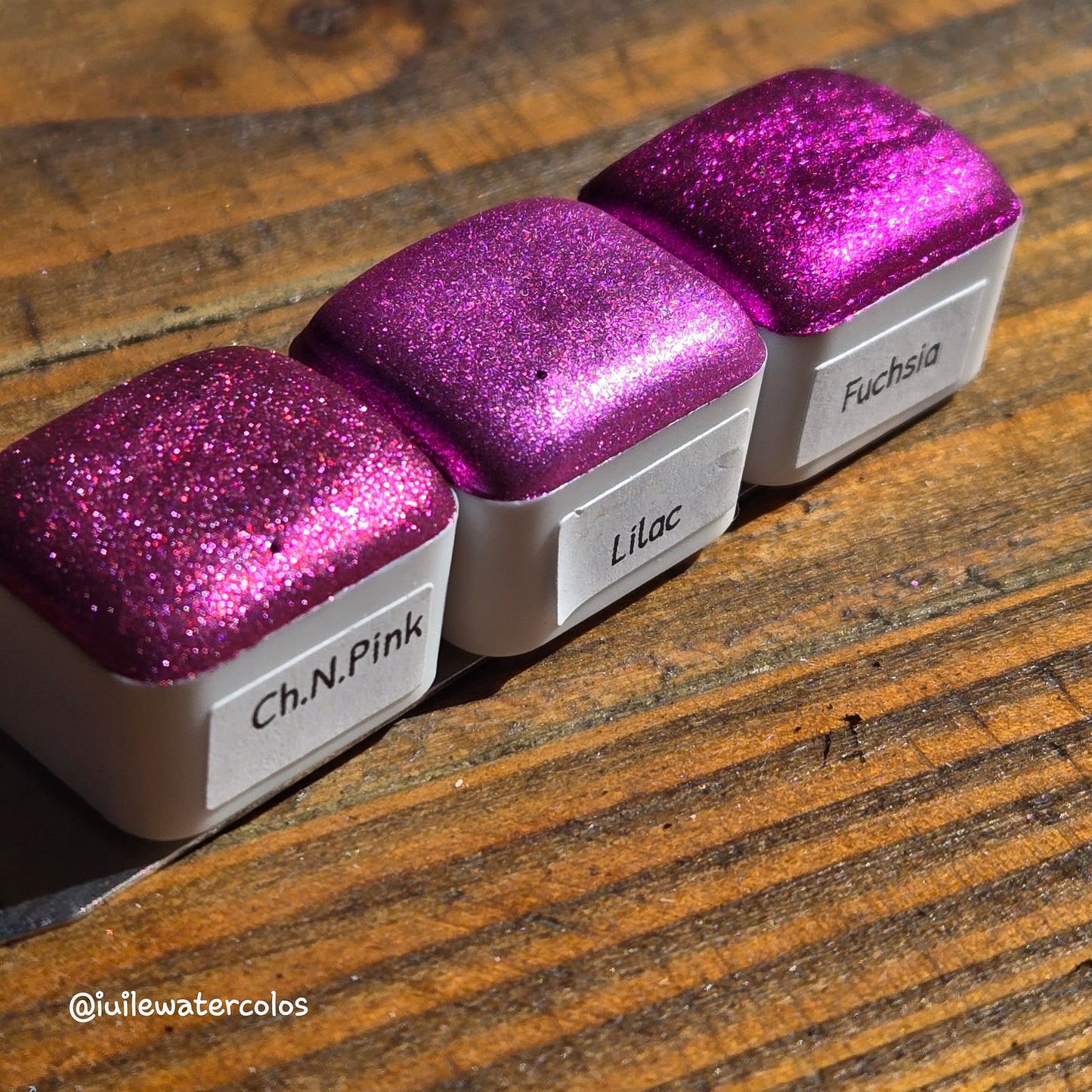 Fuchsia Christmas Chrome watercolor paint half pan